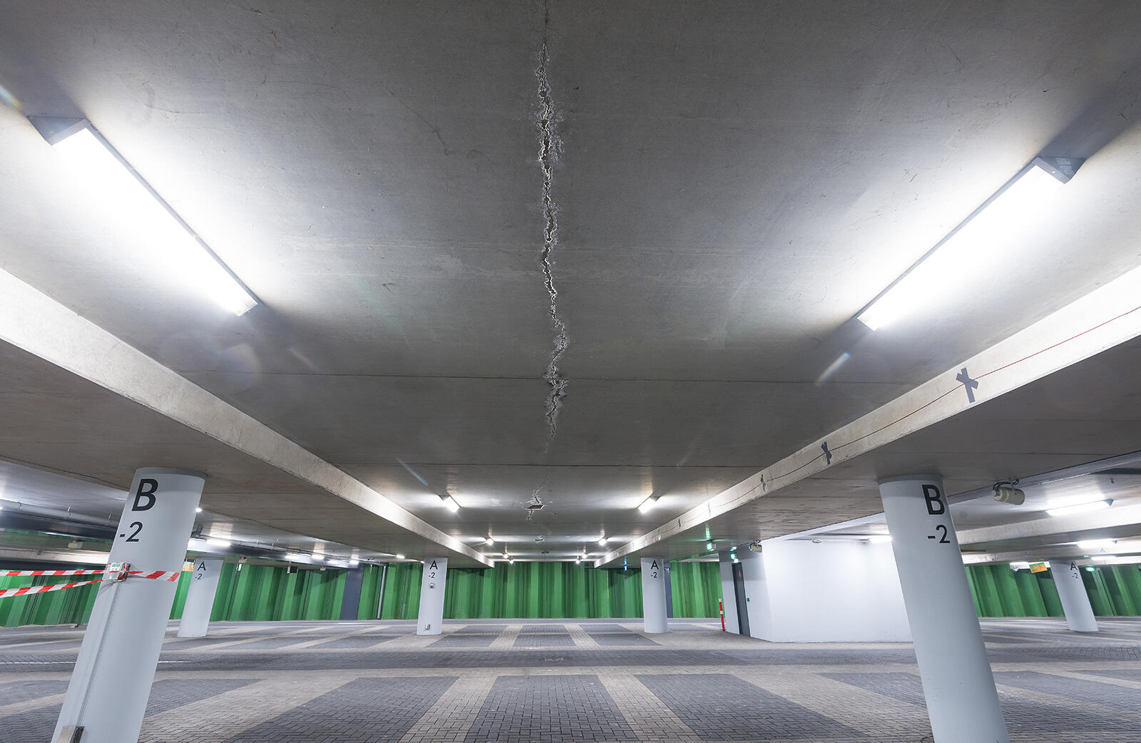 204_2017_Van_Heekgarage_Enschede_001 204_2017_Van_Heekgarage_Enschede_001.jpg